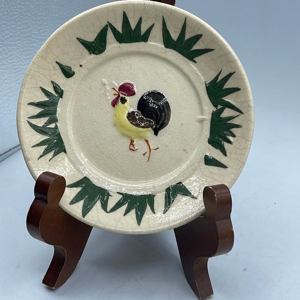VTG ceramic rooster plate from Japan. Folk Art Farmcore.